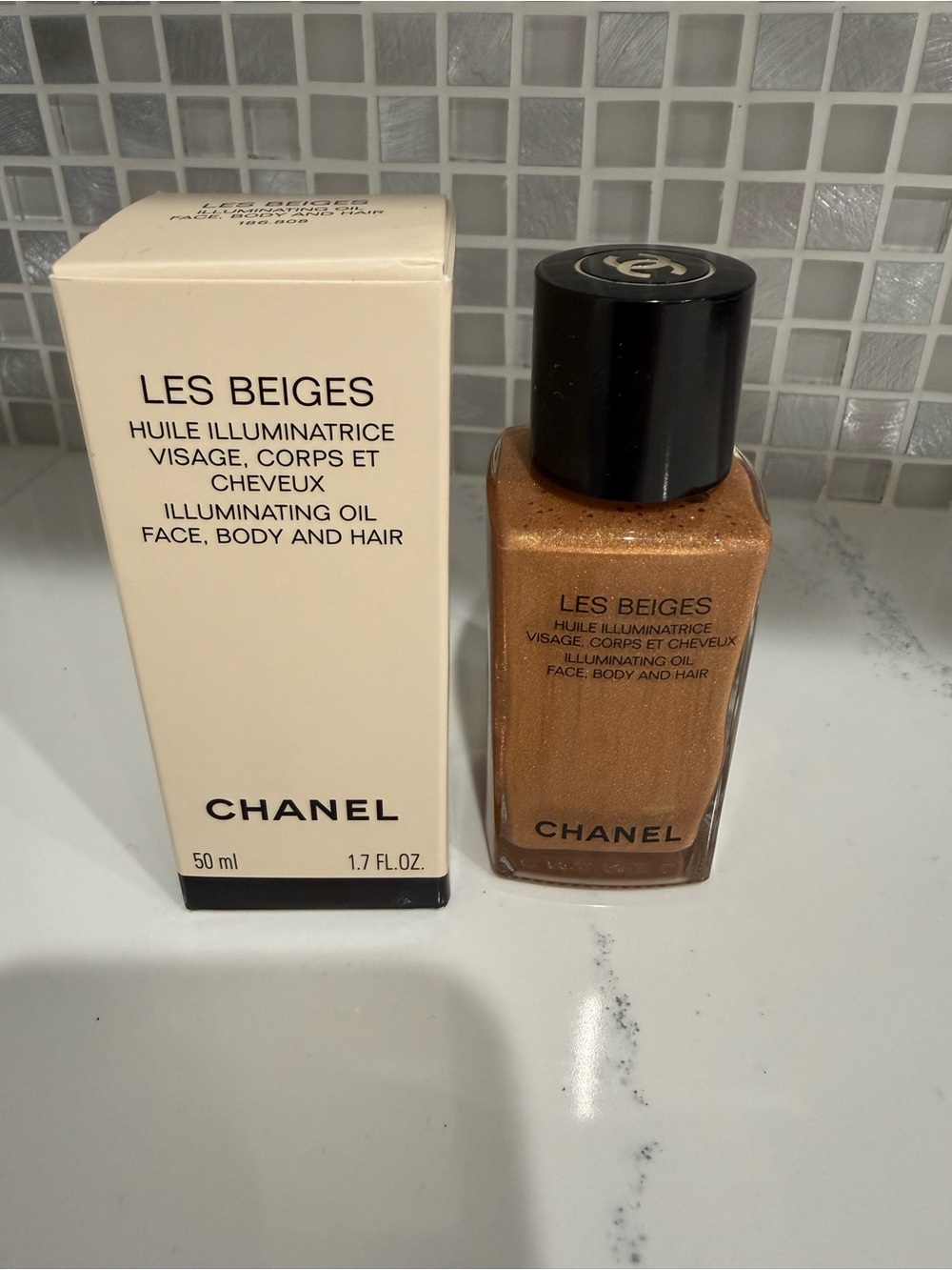 CHANEL LES BEIGES ILLUMINATING DRY OIL FOR FACE, BODY AND HAIR. 250ml / 8.4Fl Oz